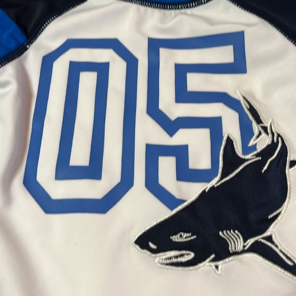 18-24M Gymboree rash guard - Picture 2 of 3